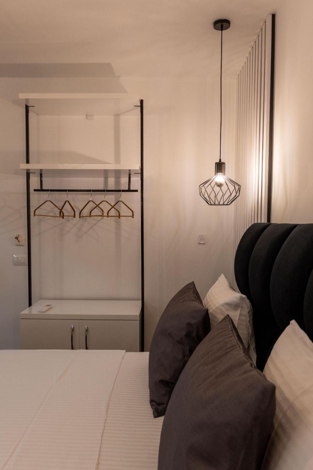 Crown Hf Appartement Ksamil